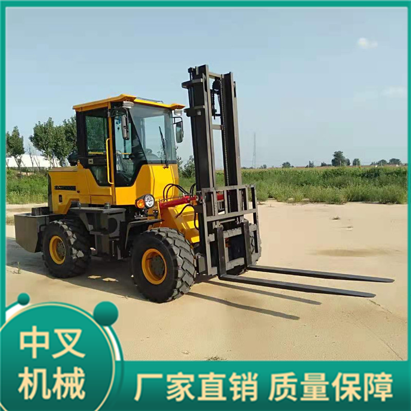四驱越野叉车价格 4